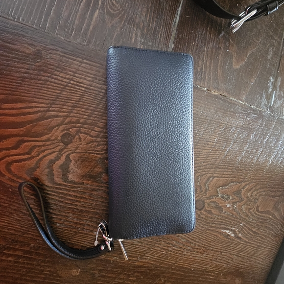 Michael Kors Black Leather Tote Bag - Picture 6 of 7